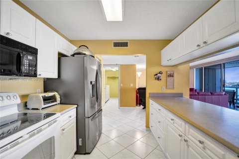Copropriété à vendre à Sunny Isles Beach, Floride: 2 chambres, 120.77 m2 № 2036441 - photo 17