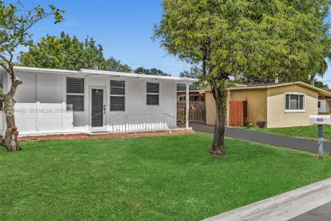 Villa ou maison à vendre à Fort Lauderdale, Floride: 3 chambres, 85.1 m2 № 2385163 - photo 14