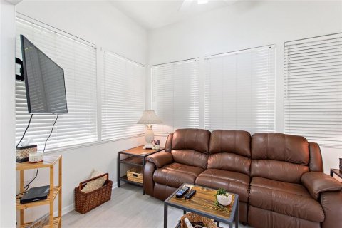 House in Polk City, Florida 1 bedroom, 39.86 sq.m. № 1027942 - photo 25