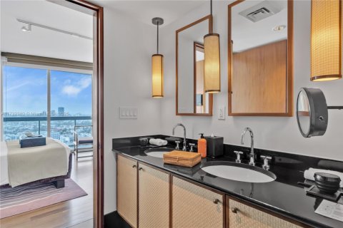 Copropriété à vendre à Miami Beach, Floride: 2 chambres, 122.26 m2 № 1763558 - photo 20