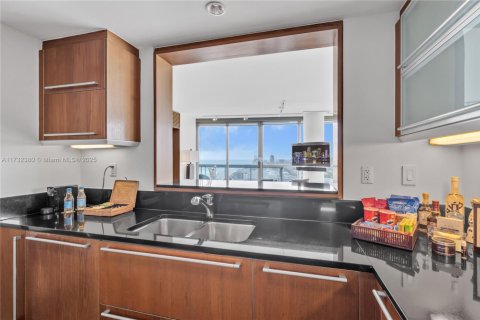 Copropriété à vendre à Miami Beach, Floride: 2 chambres, 122.26 m2 № 1763558 - photo 13