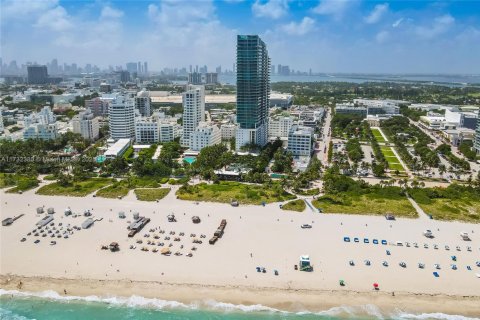 Copropriété à vendre à Miami Beach, Floride: 2 chambres, 122.26 m2 № 1763558 - photo 3