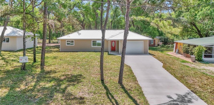 Villa ou maison à Dunnellon, Floride 3 chambres, 118.17 m2 № 1722753