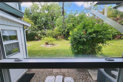 Condo in Bradenton, Florida, 2 bedrooms  № 2122861 - photo 25