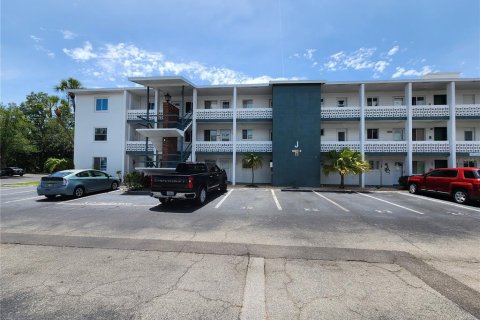 Condo in Bradenton, Florida, 2 bedrooms № 2122861