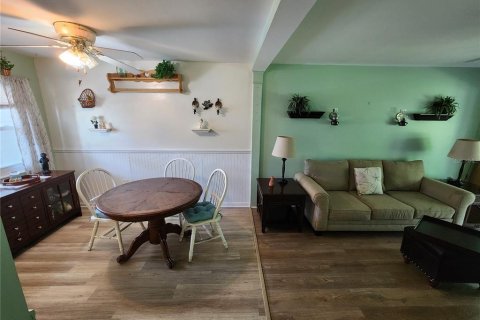 Condo in Bradenton, Florida, 2 bedrooms  № 2122861 - photo 9