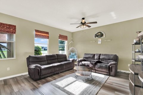 Casa en venta en Spring Hill, Florida, 3 dormitorios, 215.35 m2 № 1884284 - foto 6
