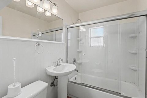 House in Ormond Beach, Florida 2 bedrooms, 102.19 sq.m. № 2123317 - photo 22