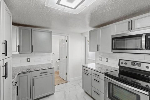 House in Ormond Beach, Florida 2 bedrooms, 102.19 sq.m. № 2123317 - photo 15