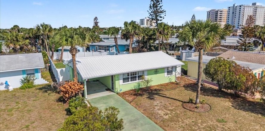 House in Ormond Beach, Florida 2 bedrooms, 102.19 sq.m. № 2123317