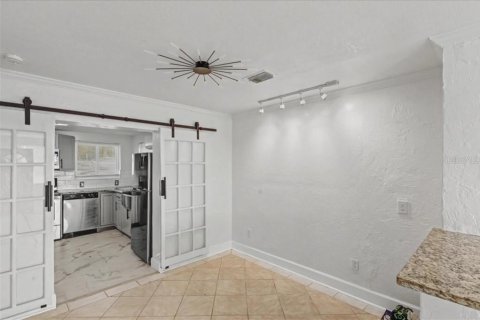 House in Ormond Beach, Florida 2 bedrooms, 102.19 sq.m. № 2123317 - photo 11