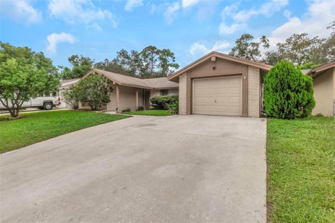 Casa en venta en Hudson, Florida, 3 dormitorios, 123.93 m2 № 1900331 - foto 1