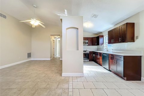 Casa en alquiler en Orlando, Florida, 3 dormitorios, 118.54 m2 № 1900255 - foto 4