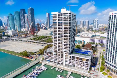 Condo in Miami, Florida  № 1713434 - photo 16