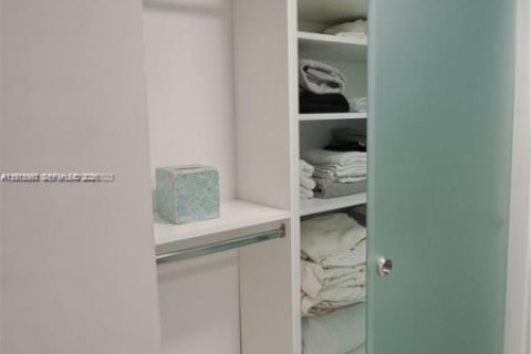Copropriété à louer à Miami Beach, Floride: 3 chambres, 119.29 m2 № 2074446 - photo 30