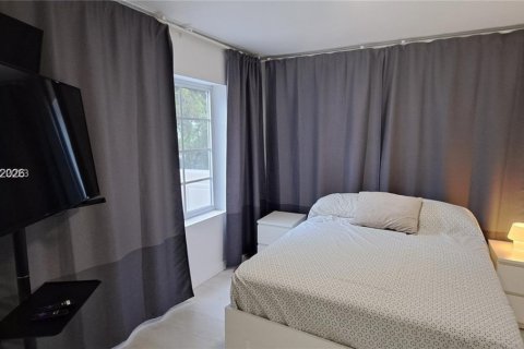 Copropriété à louer à Miami Beach, Floride: 3 chambres, 119.29 m2 № 2074446 - photo 20