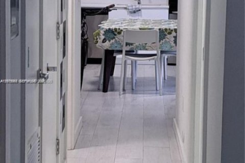 Copropriété à louer à Miami Beach, Floride: 3 chambres, 119.29 m2 № 2074446 - photo 23