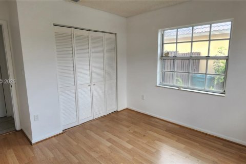 Casa en venta en Miami, Florida, 3 dormitorios, 136.47 m2 № 2245148 - foto 14
