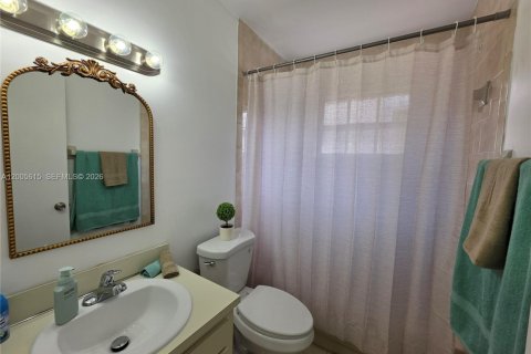 Casa en venta en Miami, Florida, 3 dormitorios, 136.47 m2 № 2245148 - foto 16