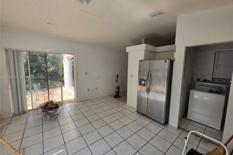 Casa en venta en Miami, Florida, 3 dormitorios, 136.47 m2 № 2245148 - foto 7