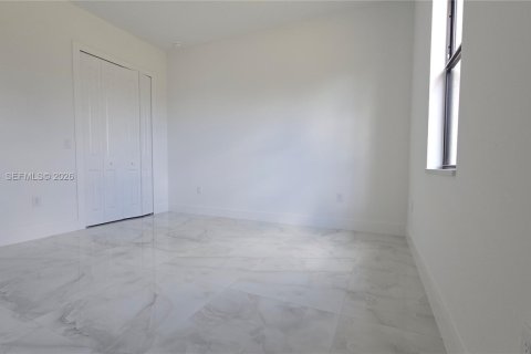 House in Lehigh Acres, Florida 3 bedrooms № 2010016 - photo 22