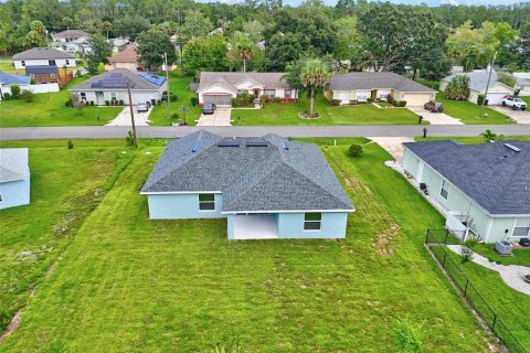 House in Palm Coast, Florida 4 bedrooms, 140.19 sq.m. № 1767464 - photo 12