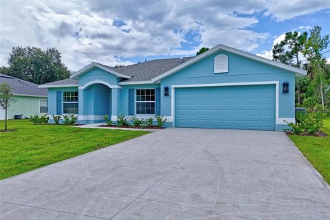 House in Palm Coast, Florida 4 bedrooms, 140.19 sq.m. № 1767464 - photo 2