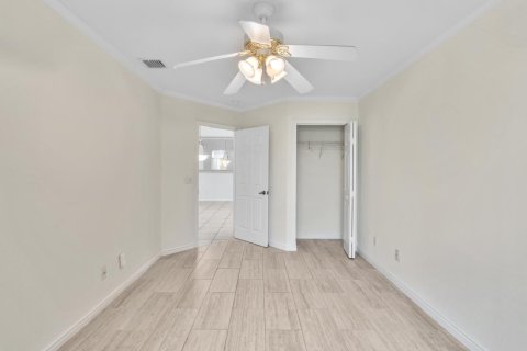 Снять в аренду таунхаус в Бока-Ратон, Флорида 3 спальни, 134.52м2, № 1223315 - фото 1