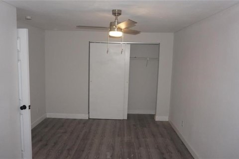 Casa en alquiler en Clearwater, Florida, 2 dormitorios, 92.9 m2 № 1717084 - foto 7