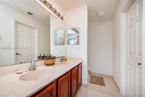 Villa ou maison à vendre à Miramar, Floride: 4 chambres, 195.19 m2 № 2078955 - photo 17