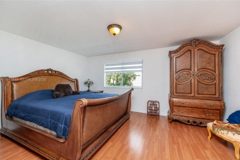 Villa ou maison à vendre à Miramar, Floride: 4 chambres, 195.19 m2 № 2078955 - photo 16