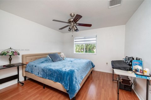 Villa ou maison à vendre à Miramar, Floride: 4 chambres, 195.19 m2 № 2078955 - photo 18