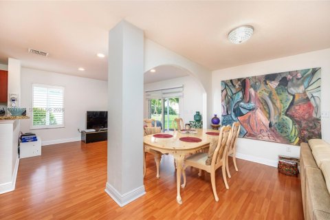 Villa ou maison à vendre à Miramar, Floride: 4 chambres, 195.19 m2 № 2078955 - photo 7