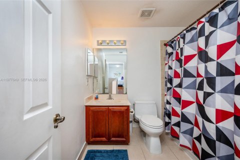 Villa ou maison à vendre à Miramar, Floride: 4 chambres, 195.19 m2 № 2078955 - photo 19