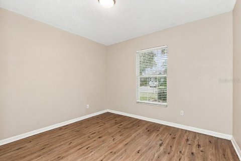 Villa ou maison à louer à Riverview, Floride: 4 chambres, 163.97 m2 № 2391106 - photo 11