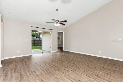 Villa ou maison à louer à Riverview, Floride: 4 chambres, 163.97 m2 № 2391106 - photo 3