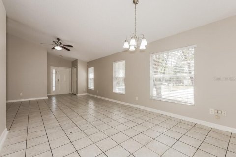 Villa ou maison à louer à Valrico, Floride: 3 chambres, 118.17 m2 № 2100588 - photo 5