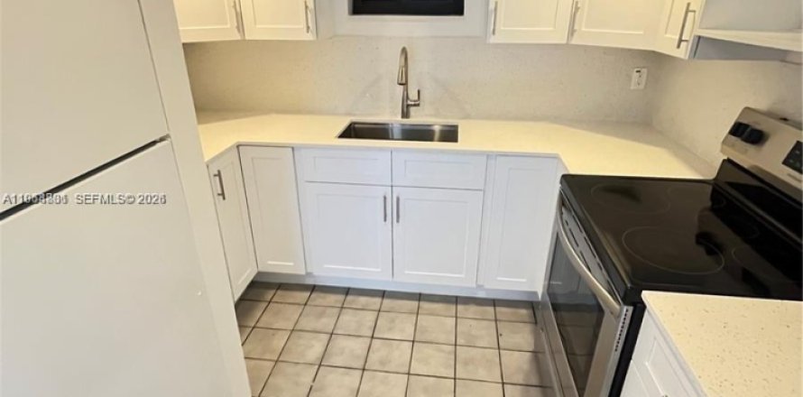 Apartamento en Hialeah, Florida 2 dormitorios, 80.45 m2 № 2027831