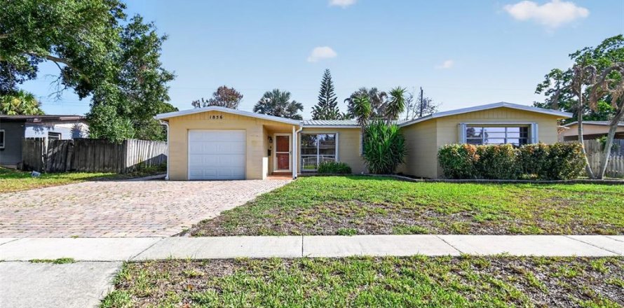 House in Melbourne, Florida 3 bedrooms, 105.54 sq.m. № 2210000