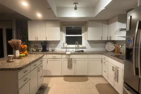 Casa en venta en Kissimmee, Florida, 3 dormitorios, 146.23 m2 № 1913611 - foto 8