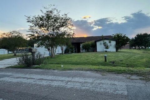 Casa en venta en Kissimmee, Florida, 3 dormitorios, 146.23 m2 № 1913611 - foto 1