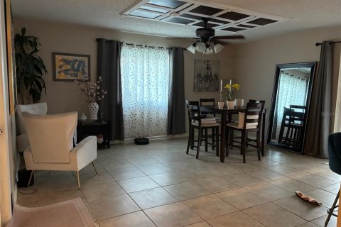 Casa en venta en Kissimmee, Florida, 3 dormitorios, 146.23 m2 № 1913611 - foto 6