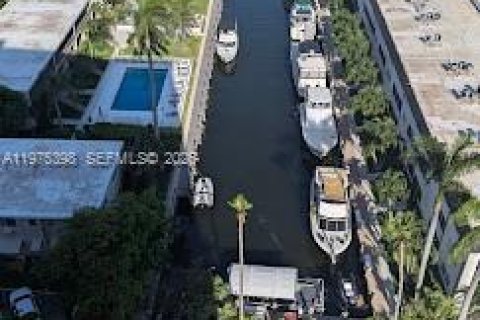 Снять в аренду кондоминиум в Форт-Лодердейл, Флорида 1 спальня, 46.45м2, № 2038434 - фото 12