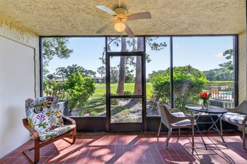 Condo in Sarasota, Florida, 1 bedroom  № 2221771 - photo 25