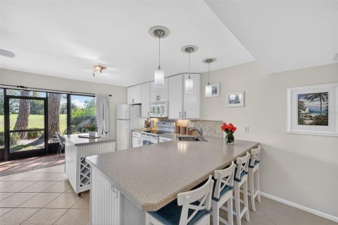 Condo in Sarasota, Florida, 1 bedroom  № 2221771 - photo 10