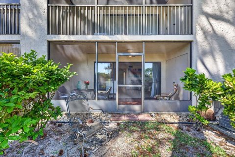 Condo in Sarasota, Florida, 1 bedroom  № 2221771 - photo 29