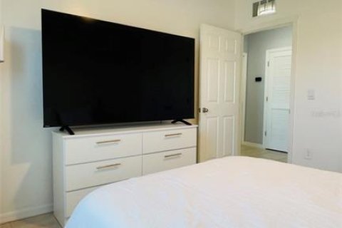 Villa ou maison à louer à Punta Gorda, Floride: 4 chambres, 194.17 m2 № 1869097 - photo 6