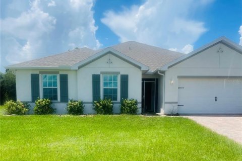 Villa ou maison à louer à Punta Gorda, Floride: 4 chambres, 194.17 m2 № 1869097 - photo 1