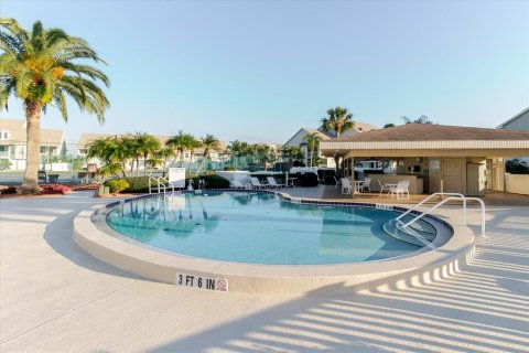 Condominio en venta en Port Richey, Florida, 2 dormitorios, 129.97 m2 № 2208776 - foto 14