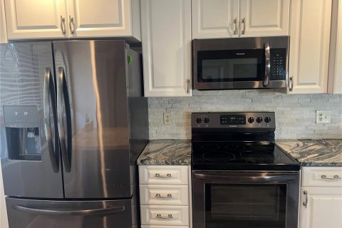 Condominio en venta en Port Richey, Florida, 2 dormitorios, 129.97 m2 № 2208776 - foto 7